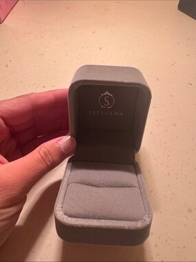Sapheena Gray Velvet Ring Box - Elegant Jewelry Presentation